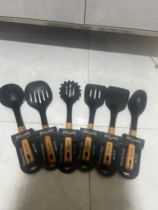 ست کفگیر و ملاقه ۶پارچه دسته چوبی برند سن سی